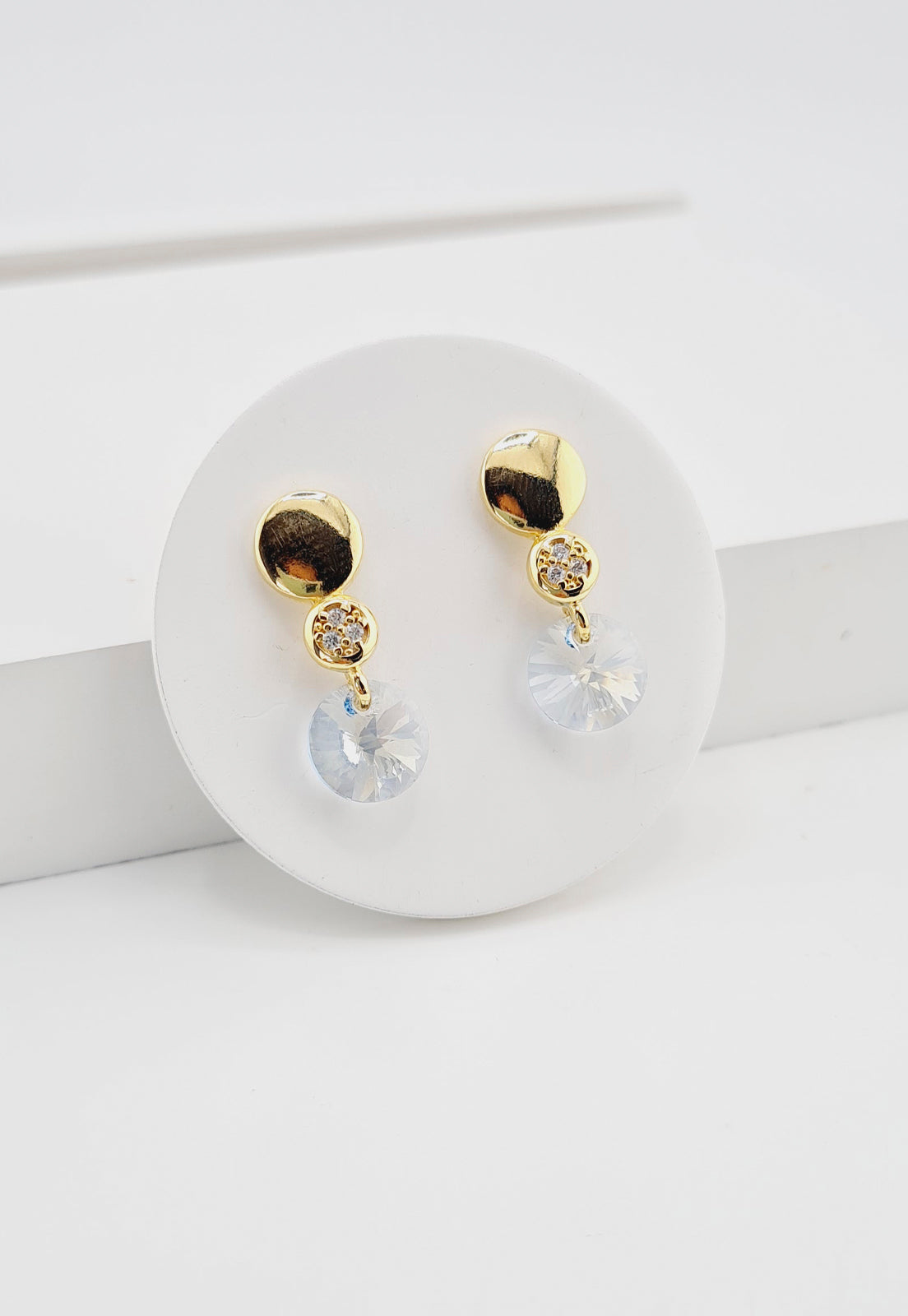 Aros Punto de Luz Gold 24K y Cristal Genuino - Blue Shade