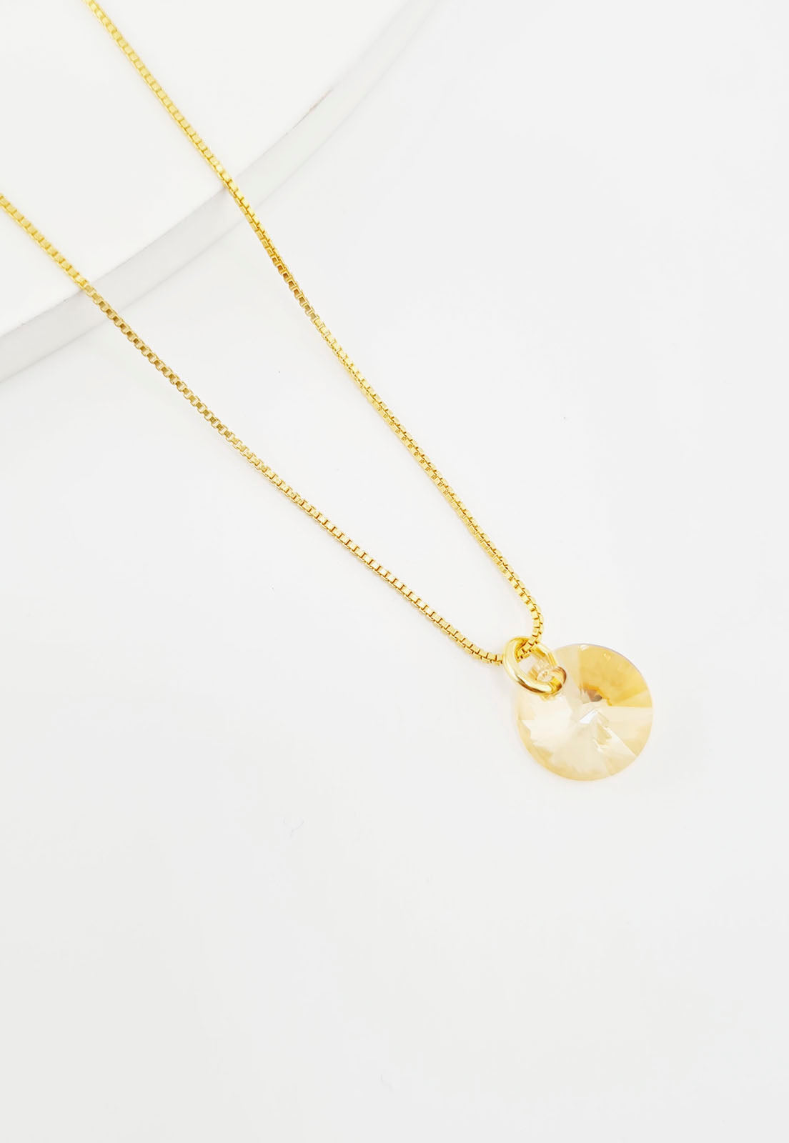 Collar Punto de Luz Baño Oro 24K y Cristal Genuino - Golden Shadow